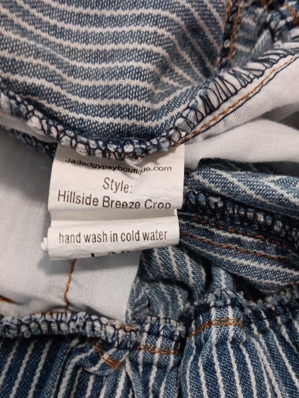 Jaded Gypsy Hillside Breeze Crop - Picture 3 of 4